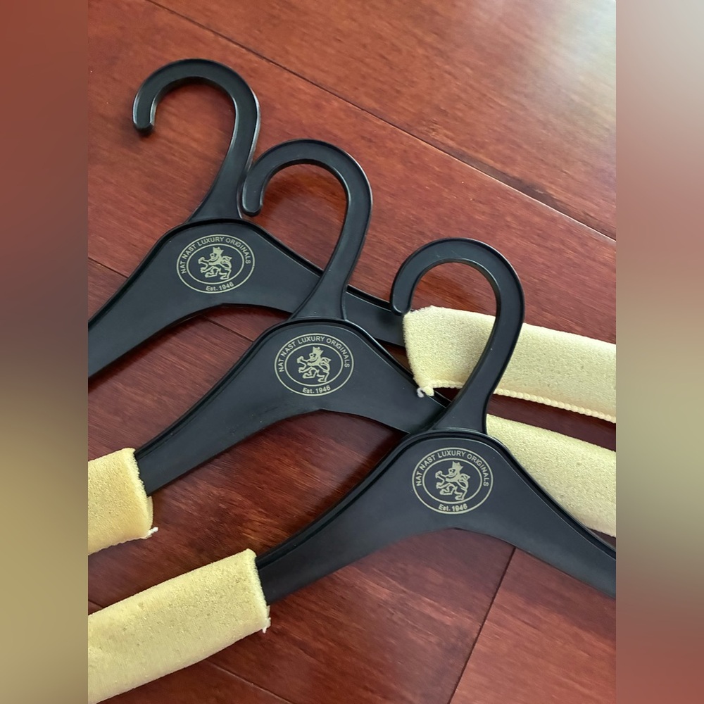 Nat Nast Black padded Hangers 3